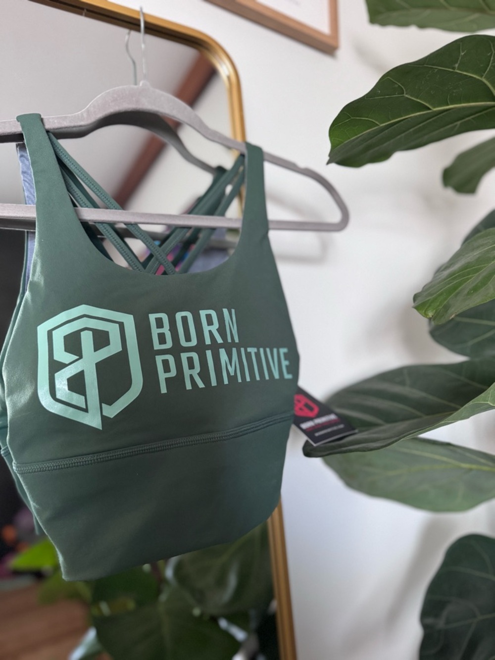 NWT Born Primitive Crossfire Original Sports Bra Women’s M in Forest Green